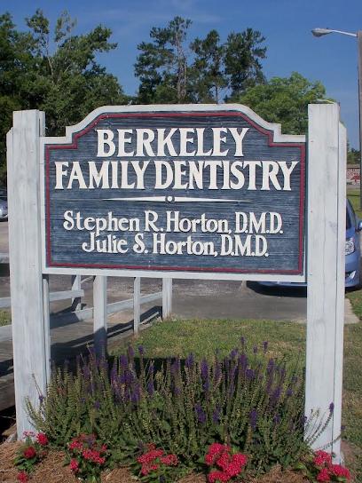 Berkeley Family Dentistry - General dentist in Moncks Corner, SC