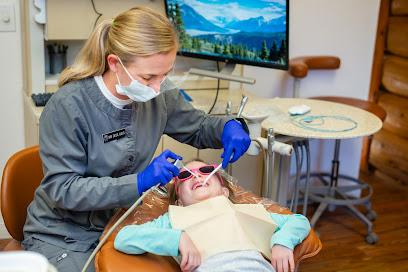 Ziese Family Dentistry: Dr. Siri Ziese, DDS - General dentist in El Dorado, CA