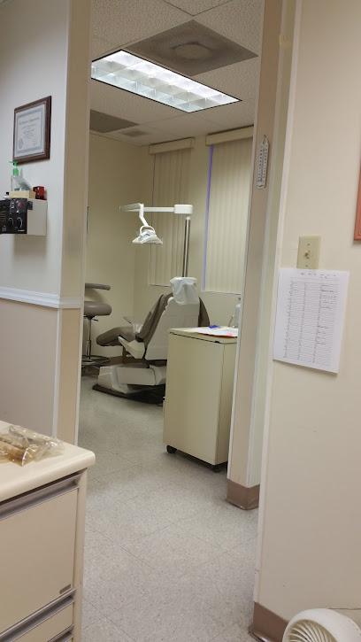 Buksch Jr Robert F DDS - General dentist in Miami, FL