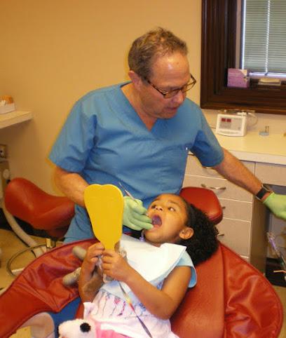 Richard A. Gindi, DMD - Pediatric dentist in Oakhurst, NJ