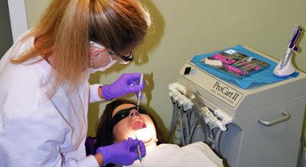 Figgins Dental Hygiene Care - General dentist in Bangor, ME
