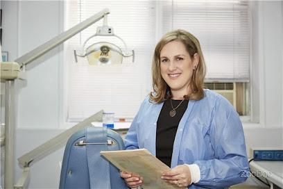 Varnai Sheryl DDS - Periodontist in Flushing, NY