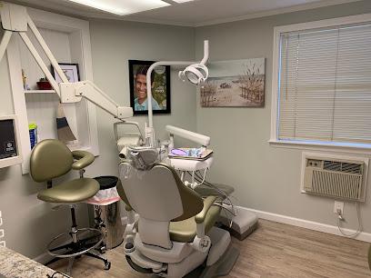 Shoreline Family Dentistry/ Suzanne Cohen DDS - General dentist in Wading River, NY