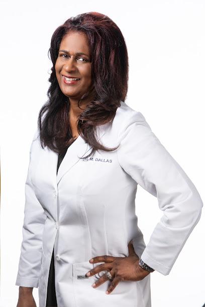 Dr. Michele Dallas, DDS - General dentist in Fort Lauderdale, FL