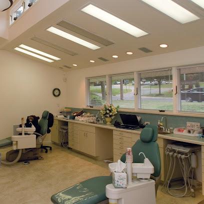 Kinoian Robert V DMD – Specialist in Orthodontics & Dentofacial Orthopedics - Orthodontist in Paramus, NJ