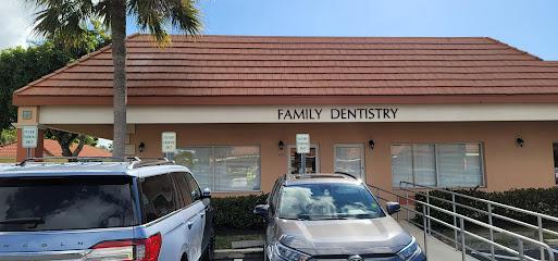 Leigh T. Meyer, DMD - General dentist in Naples, FL