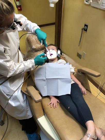 Newton Dental Practice: Newton Kristi G DDS - General dentist in Clinton, TN
