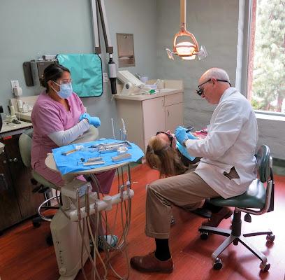 Robert L. Simon, DDS, MSD Board Certified Prosthodontist - Cosmetic dentist, General dentist in Fullerton, CA