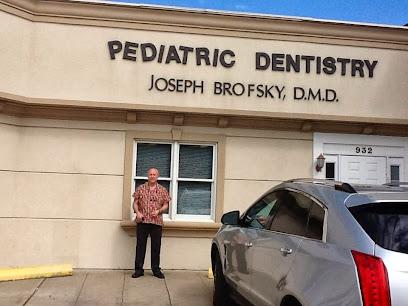 Brofsky Joseph DDS - General dentist in Woodmere, NY