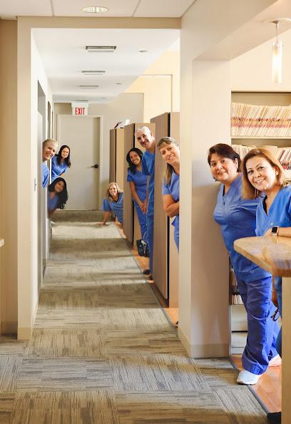 Chicago Dental 312 - General dentist in Chicago, IL
