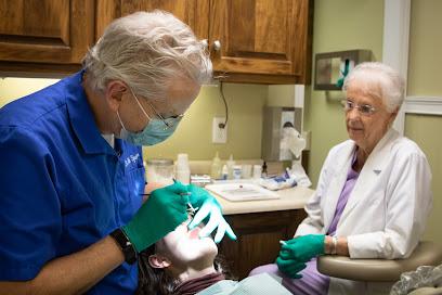Kenneth W Springer DMD - General dentist in Sheffield, AL