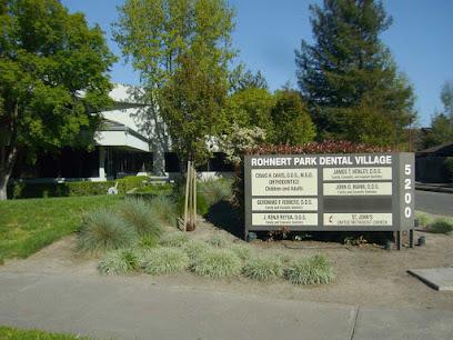 John D. Mann, DDS - General dentist in Rohnert Park, CA