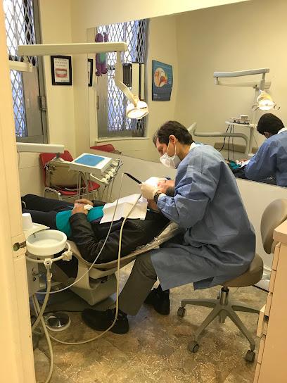 Pura Dental Center 82nd St. - General dentist in Jackson Heights, NY