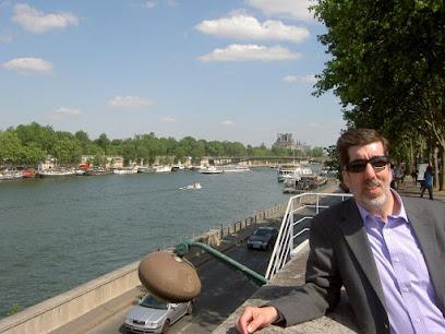 David A Paris - General dentist in Milwaukee, WI