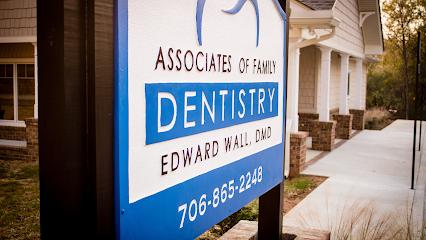 Associates of Family Dentistry: Wall Edward H DMD & Brett Maddox DMD - General dentist in Cleveland, GA