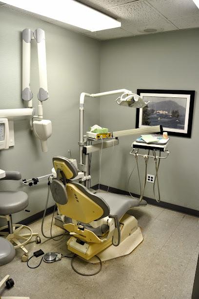 Lynbrook Family Dental: Jeffrey W. Fox, D.D.S. - General dentist in Lynbrook, NY