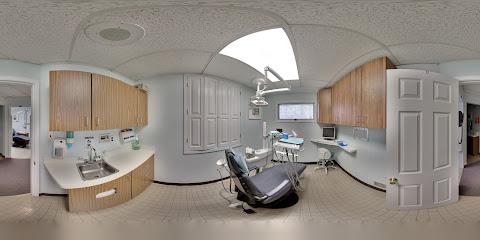 Beach Dental - General dentist in Speonk, 