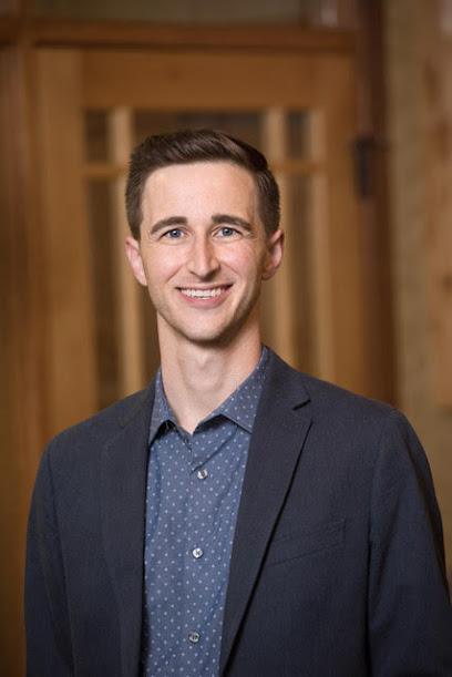 Rapid City Dental Clinic - General dentist in Rapid City, SD