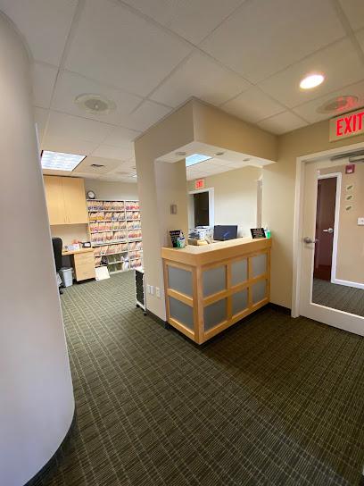 Eric J Levine DMD - General dentist in Farmington, CT