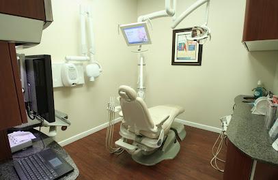 Arturo Aceituno D.M.D. - General dentist in Miami, FL