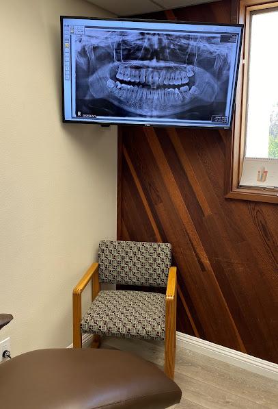 Surf City Oral & Maxillofacial Surgery - Oral surgeon in Huntington Beach, CA