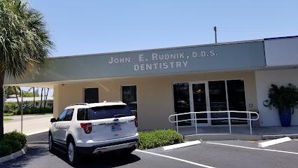 Julian R Ortiz, DMD - General dentist in Fort Lauderdale, FL