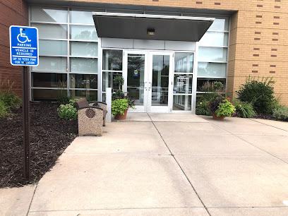 Metro Dentalcare Specialty Center – Maple Grove - General dentist in Osseo, MN