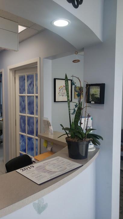 Gomez Eleanor S DDS - General dentist in Skokie, IL