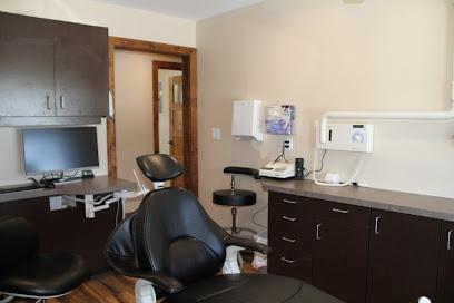 Halls Advanced Dentistry & Implant Center - General dentist in Show Low, AZ