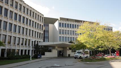 Petrie Storer & Associates: Storer Mark M DDS - General dentist in Chicago, IL