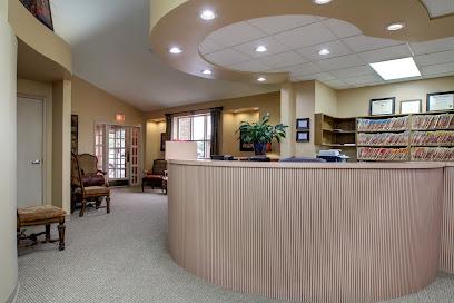 Quincy Dental Center - General dentist in Quincy, IL