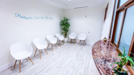 Valencia Alberto DDS - General dentist in Miami, FL