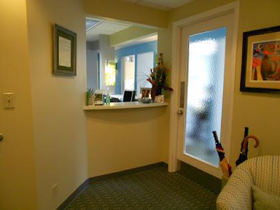 Dr. Mark J. Veigl DDS - Cosmetic dentist in Seattle, WA