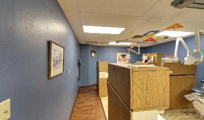 Hardee Clint R DDS - General dentist in Amarillo, TX