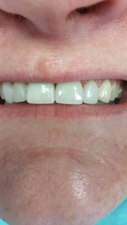 Smiley Family Dentistry: Smiley Christopher DDS - General dentist in Chester, VA