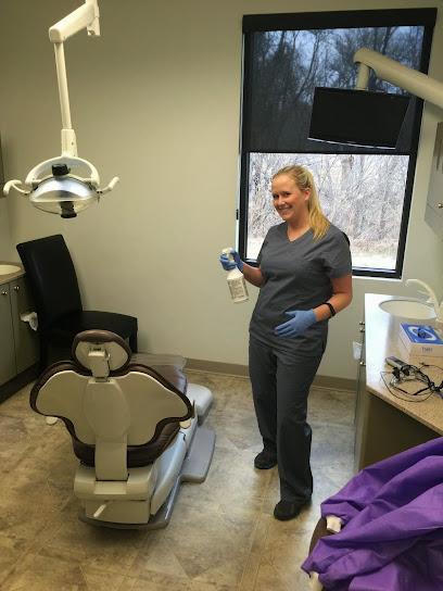 BlueJay Family Dental - General dentist in Council Bluffs, IA