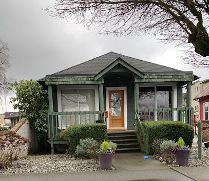 Fisher Lyly DDS - General dentist in Renton, WA