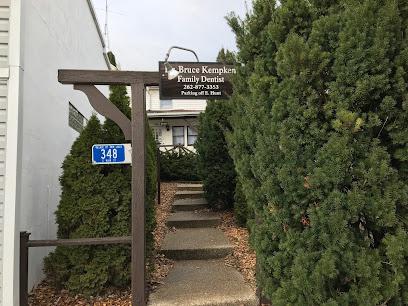 Kempken Bruce M DDS - General dentist in Twin Lakes, WI