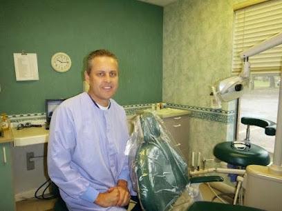 Dr. Charles N. Reeves, DDS - General dentist in San Marcos, TX