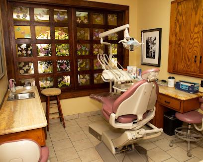 Rodriguez Dental PA - General dentist in Roma, TX