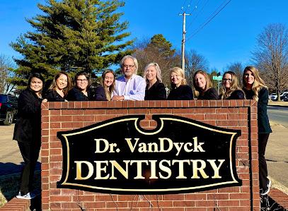 Dr. VanDyck Dentistry - General dentist in Siloam Springs, AR