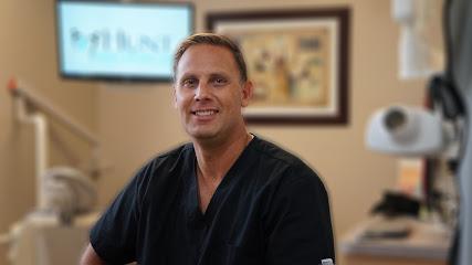 Hunt Family Dental Care - General dentist in Brandon, FL