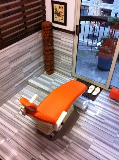 Delaware Dental - General dentist in Chicago, IL