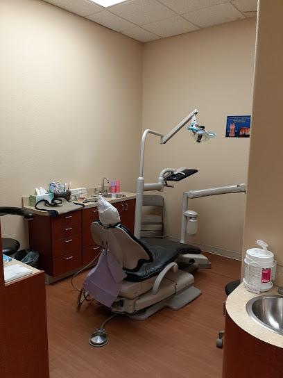 Sonrisa Family Dentistry - General dentist in Grand Prairie, TX