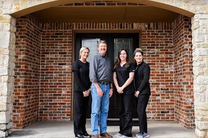 Woodland Hills Dental | Dentist North Richland Hills | Emergency, Cosmetic & Periodontist Dentistry - General dentist in North Richland Hills, TX