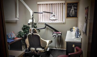 Dean A. Gilbert D.D.S. - General dentist in Farmington, MI