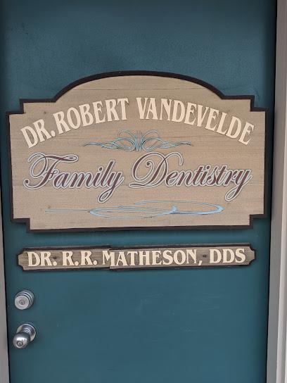 VanDeVelde and Matheson, DDS PC - General dentist in Bad Axe, MI