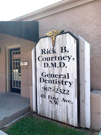 Rick Courtney, DMD - General dentist in Winchester, TN