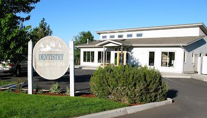 Aplin-Scott Marci DMD - General dentist in Redmond, OR