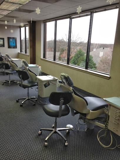 Quick Barry D DDS - Orthodontist in North Little Rock, AR